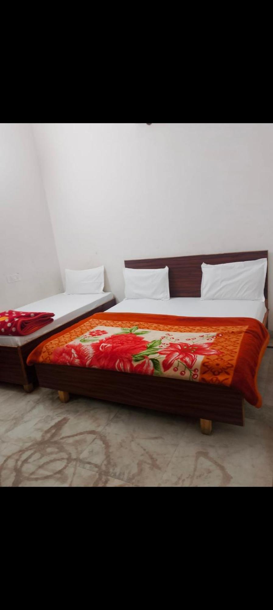 Shri Ji Kripa Kunj Hotel Vrindāvan Buitenkant foto